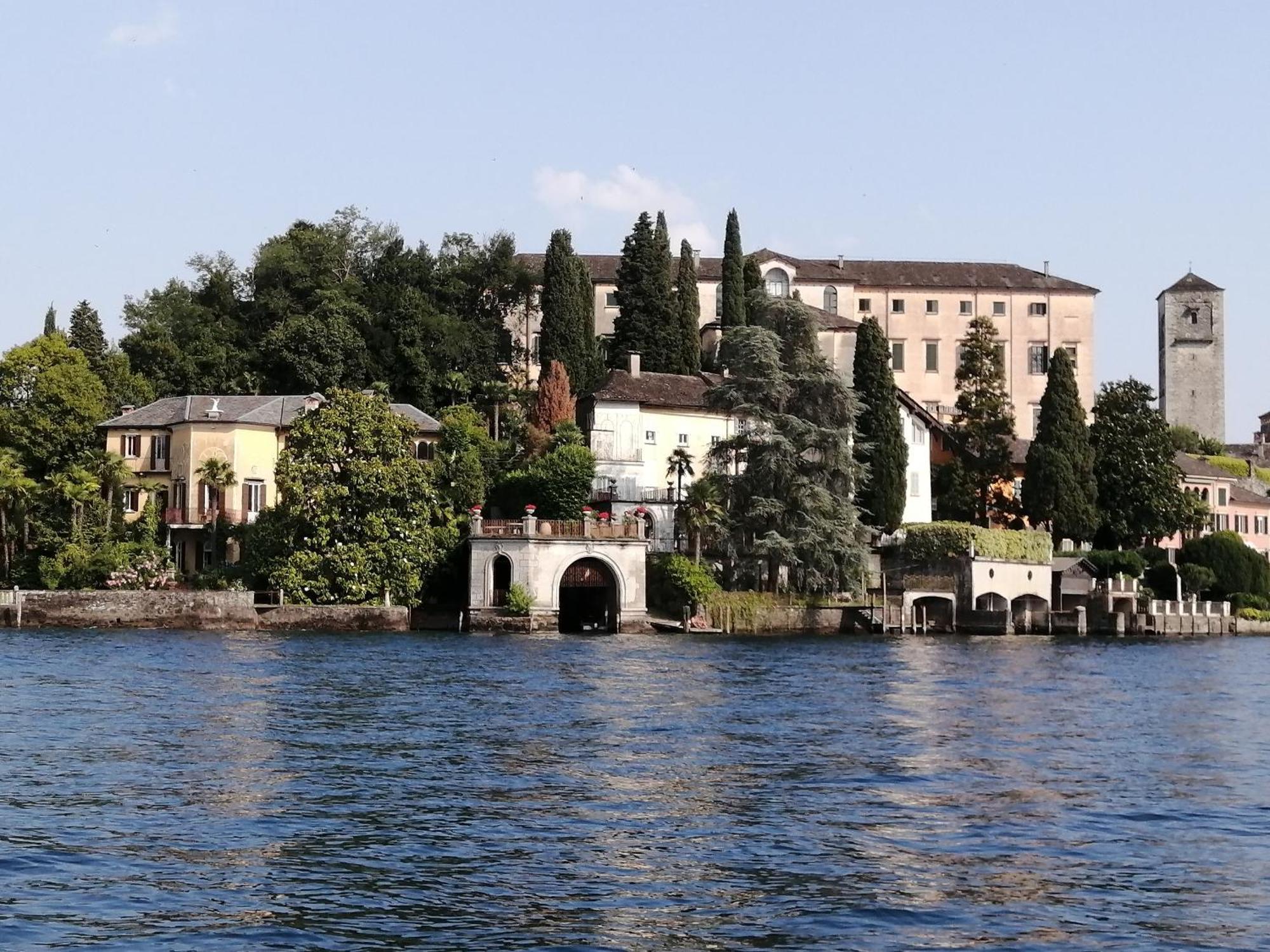 Il Sasso Appartamento Orta San Giulio Ruang foto